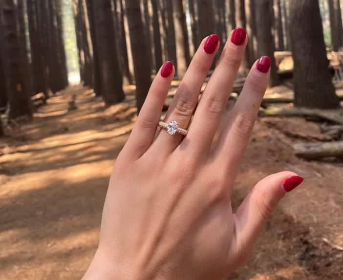 How to Measure Your Finger for an Engagement Ring